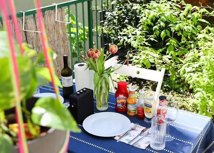With Garden In Ottakringer With Shared Bathroom Проживання в сім'ї Відень